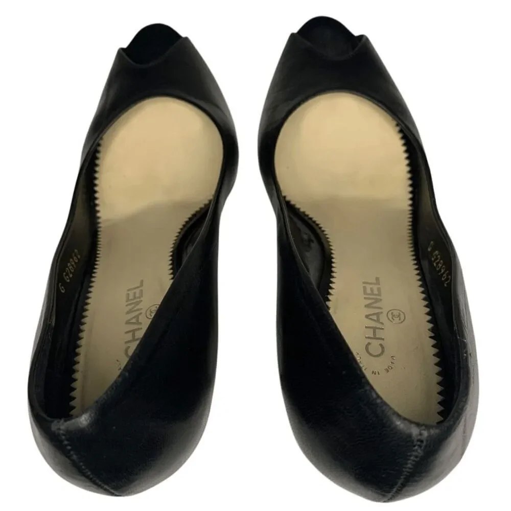 Chanel Interlocking CC Logo Black Leather Pumps EU 37 US 6-6.5 Pearl High Heels